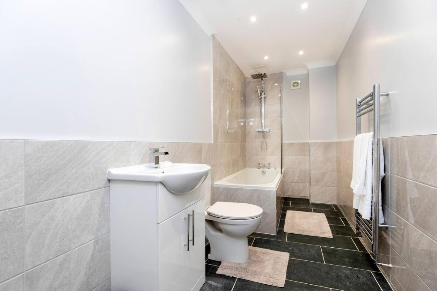Modern 2 Bedroom Perfect For Family Friends And Workers South Shields Extérieur photo
